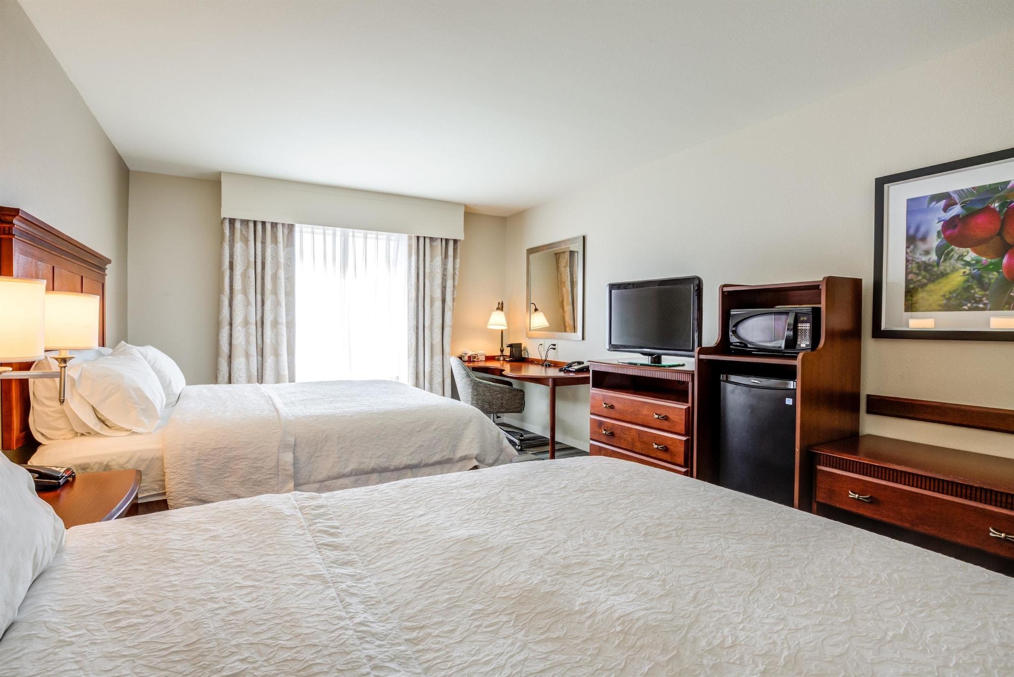 Hampton Inn & Suites Westford-Chelmsford Екстер'єр фото